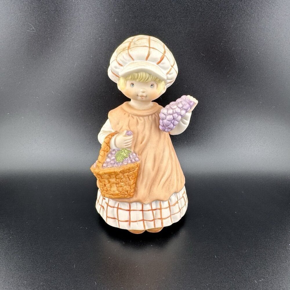Megan and Friends by Heartline Girl Figurine Friendship Whimsical Collectable - Picture 2 of 7